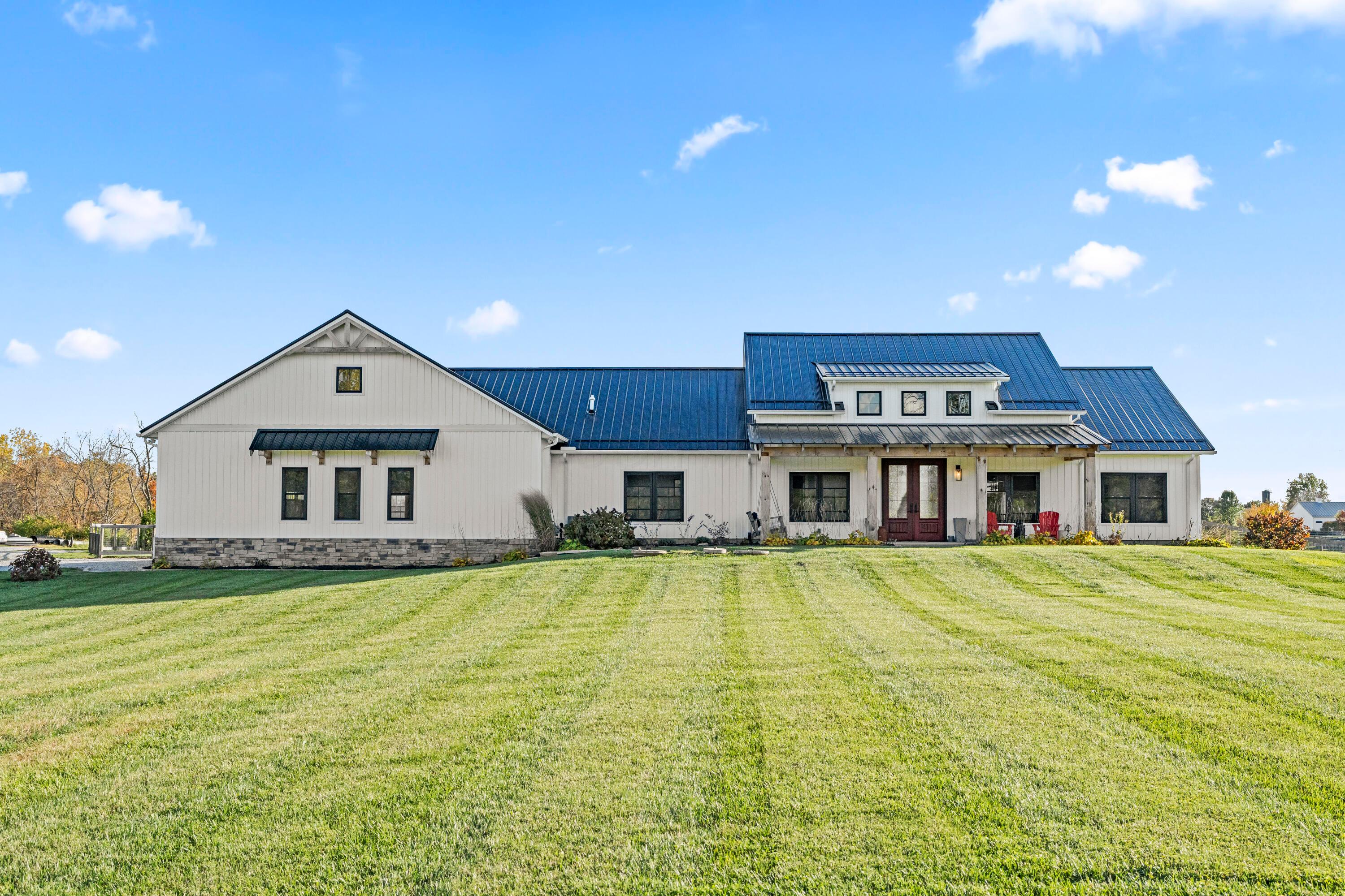 Alexandria Ohio modern farmhouse exterior