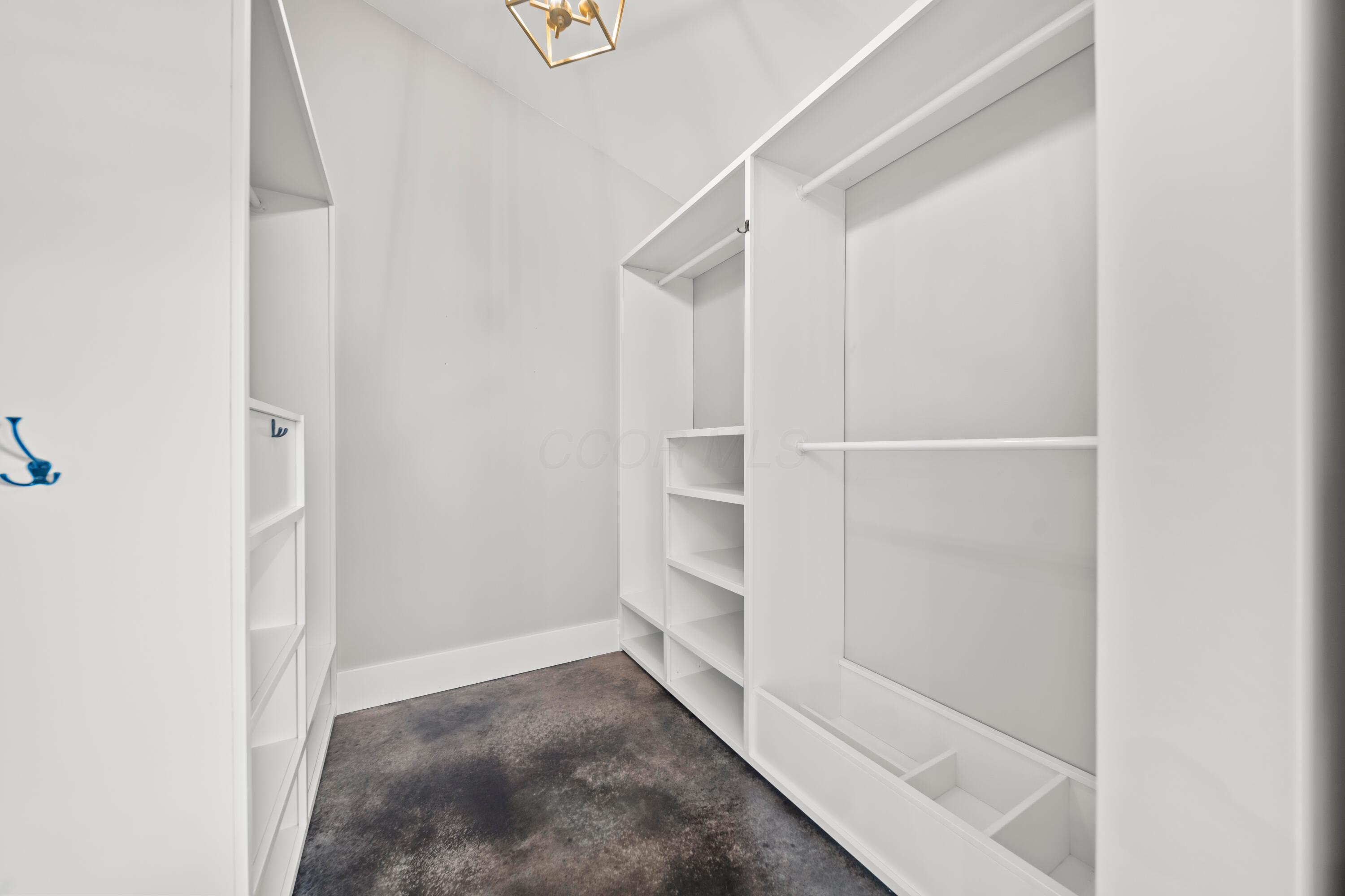 5893 Lobdell Road, Alexandria