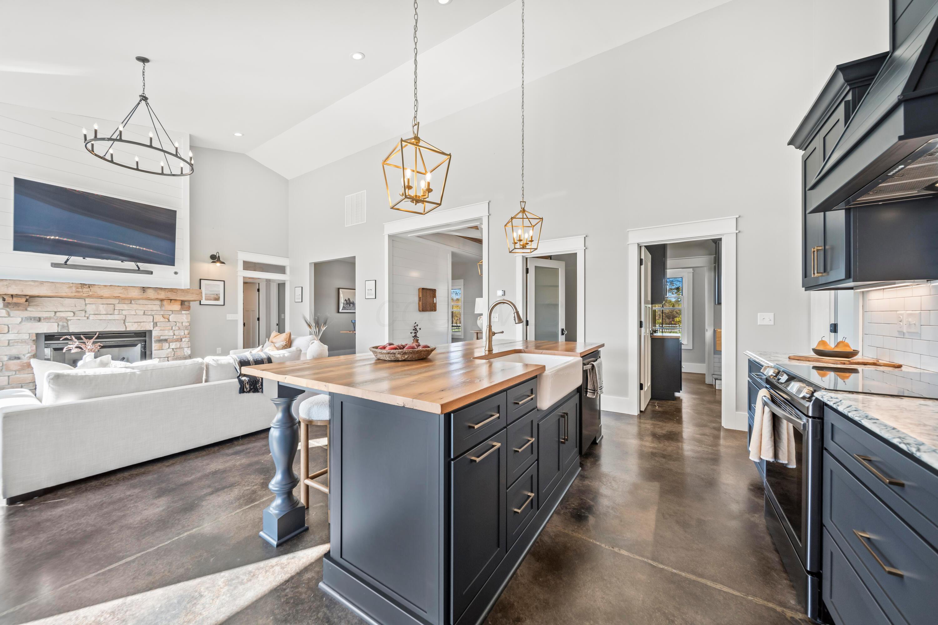 5893 Lobdell Road, Alexandria