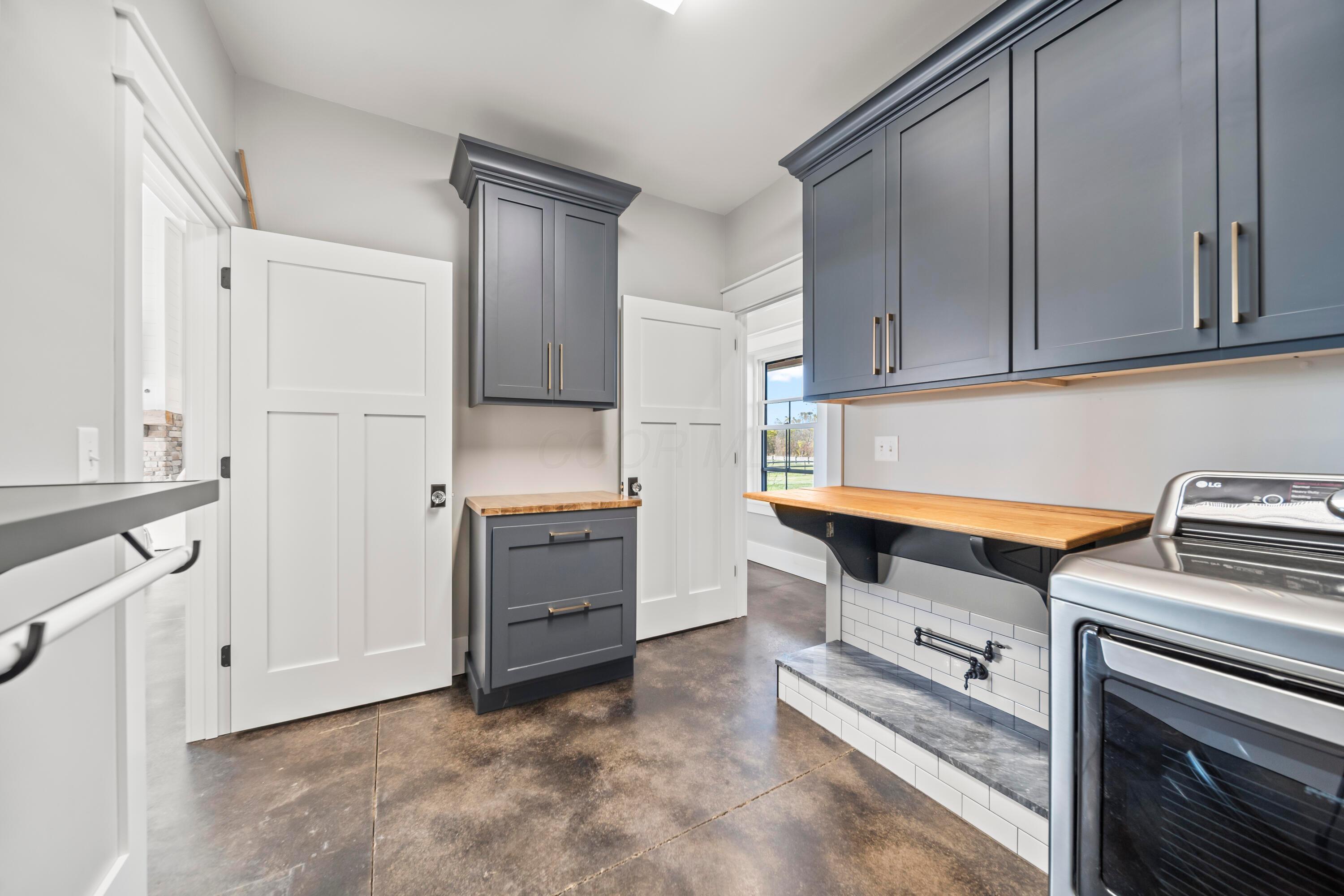 5893 Lobdell Road, Alexandria