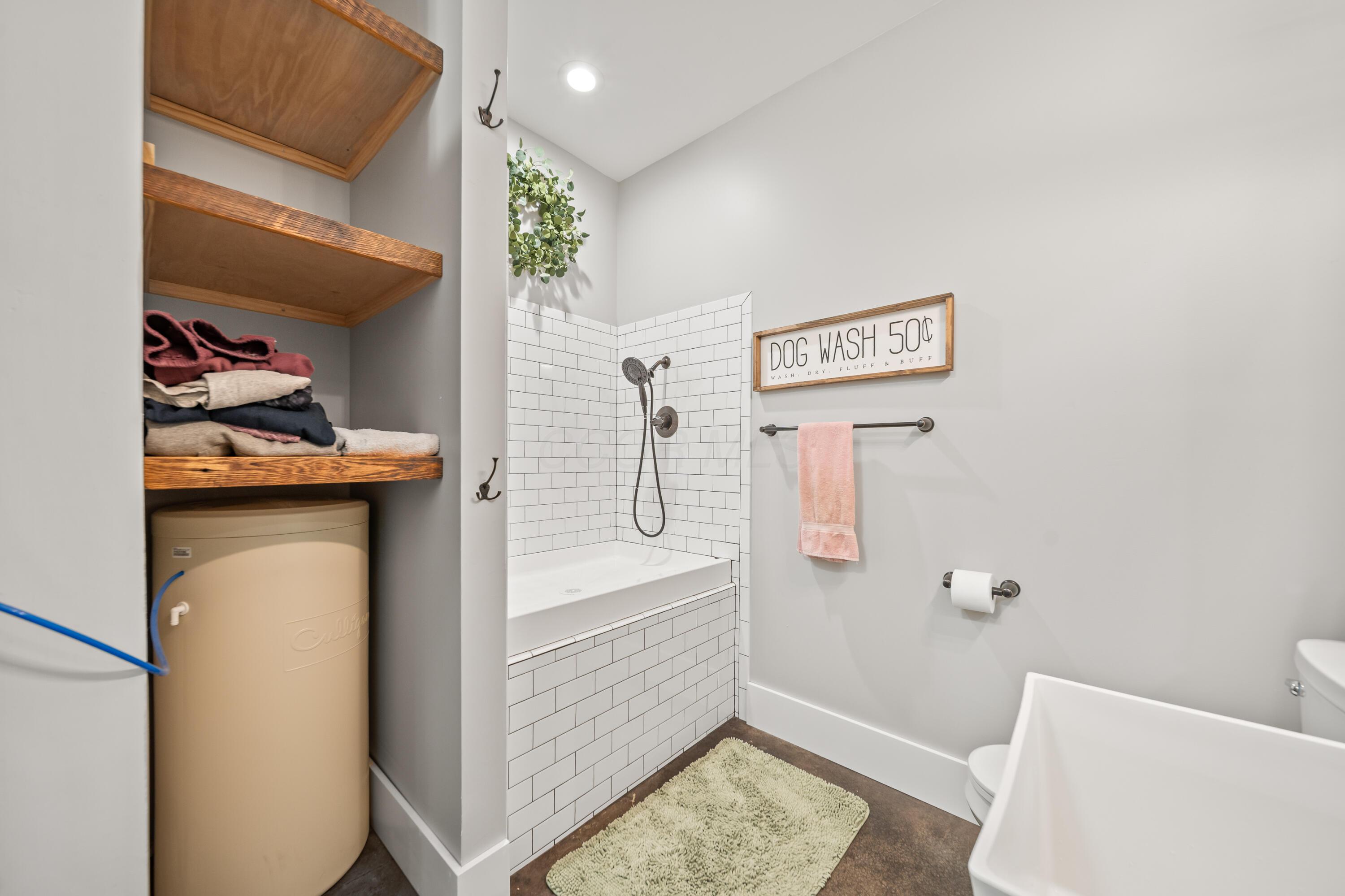 5893 Lobdell Road, Alexandria