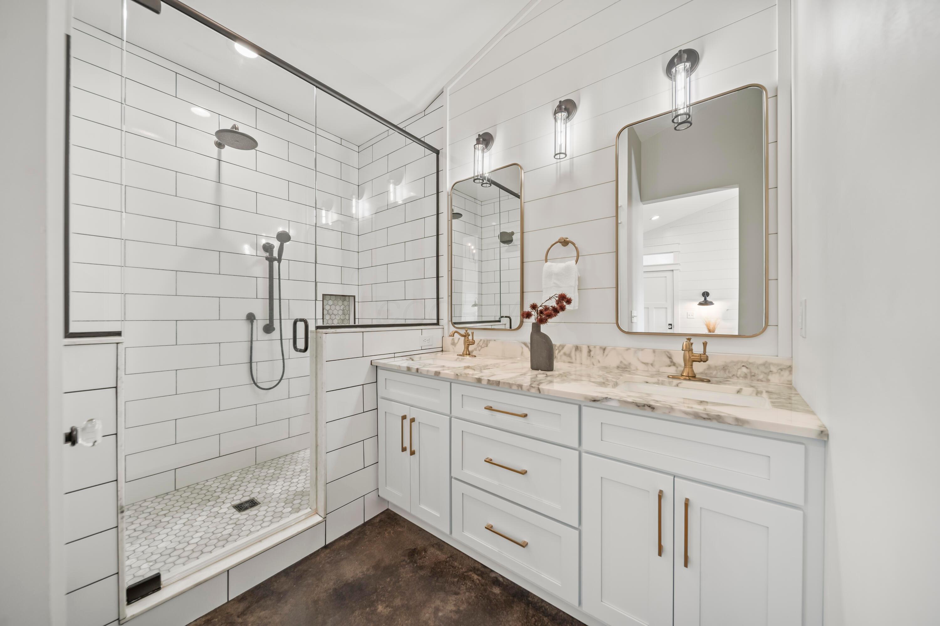 5893 Lobdell Road, Alexandria