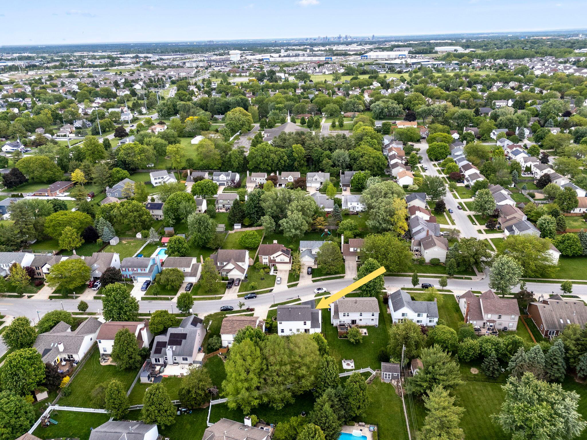 965 Thornapple Grove