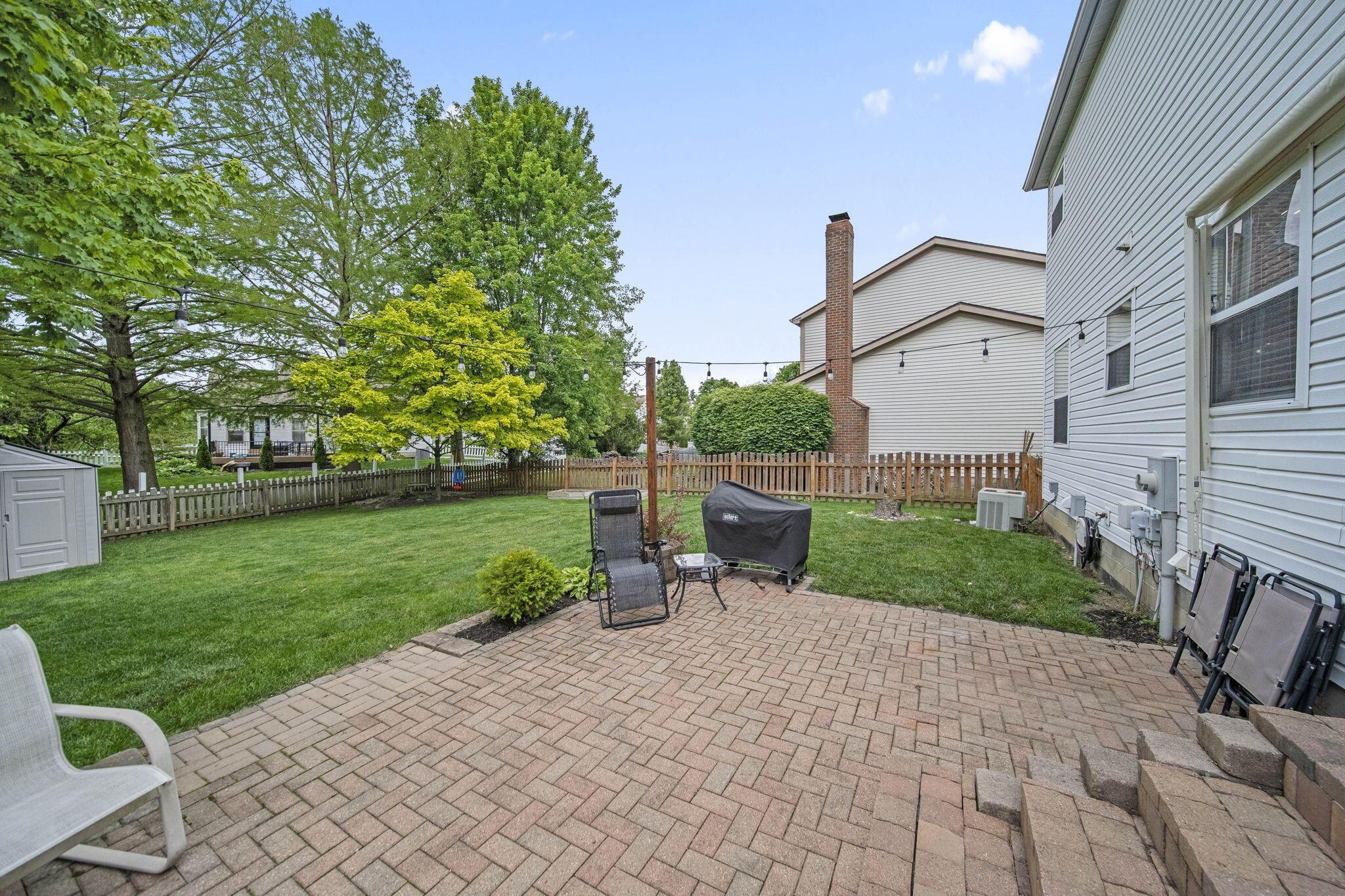 965 Thornapple Grove
