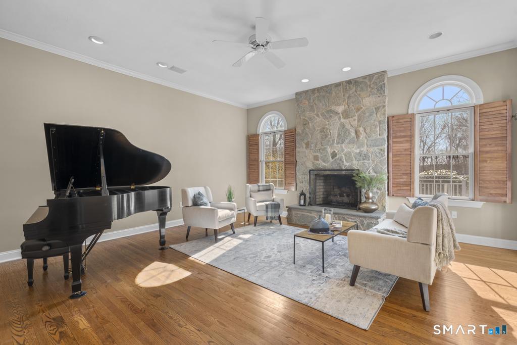 14 Cleft Rock Road
