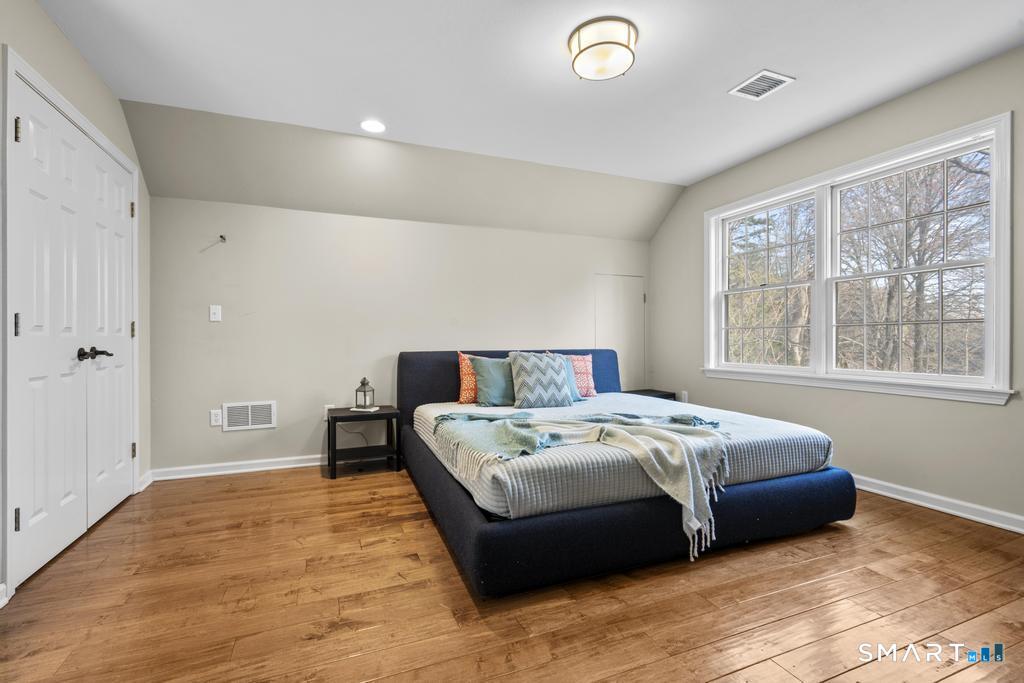 14 Cleft Rock Road