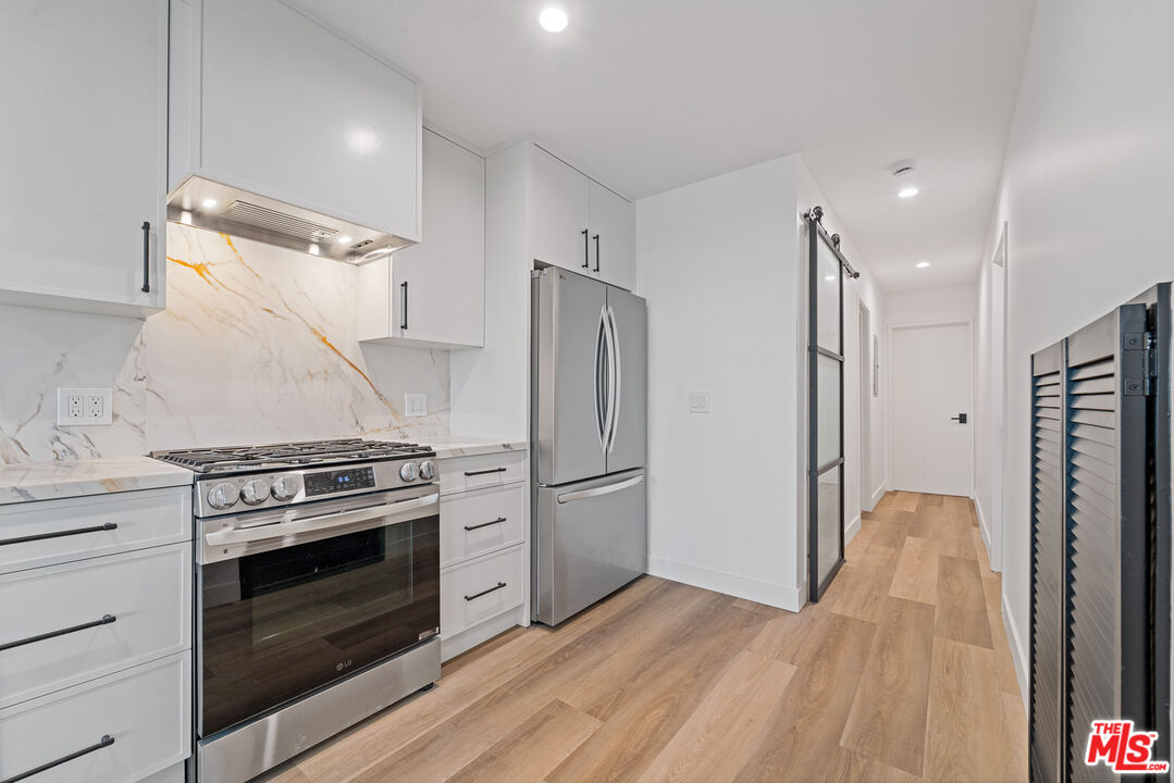 3305 Ocean Front Walk Unit: 1