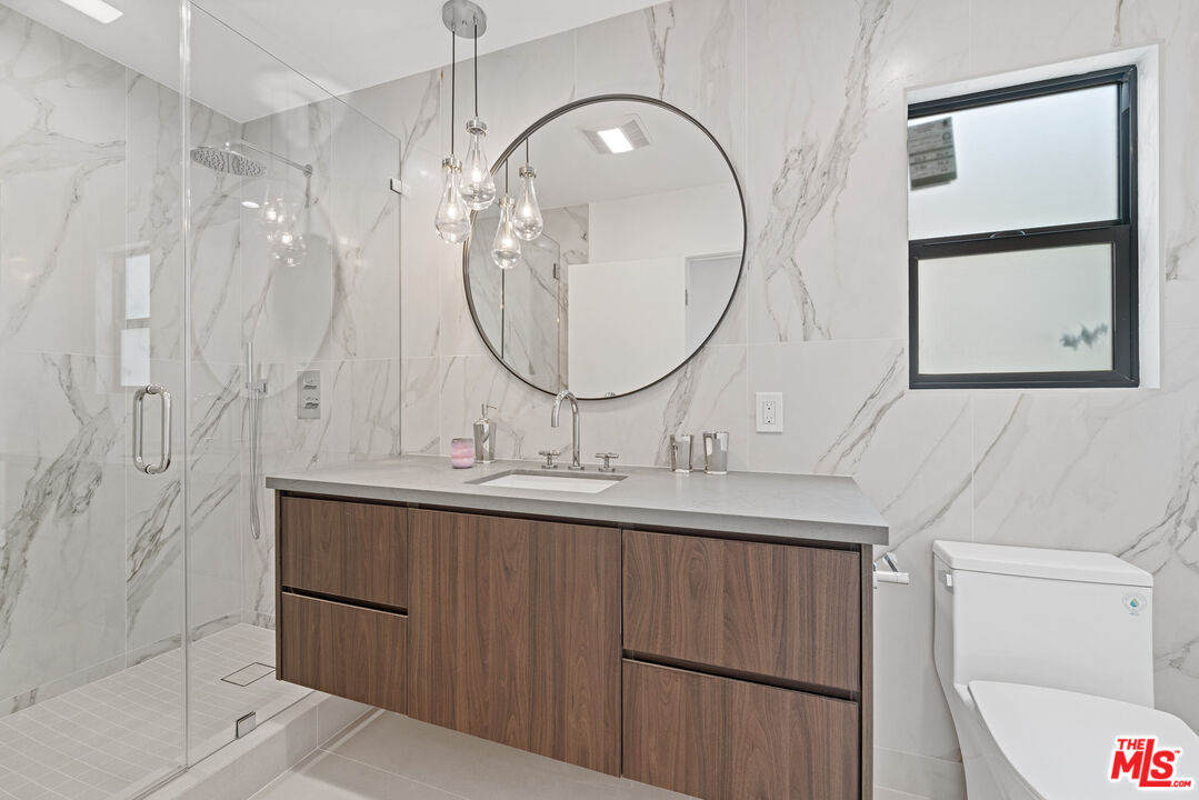 3305 Ocean Front Walk Unit: 1 & 2