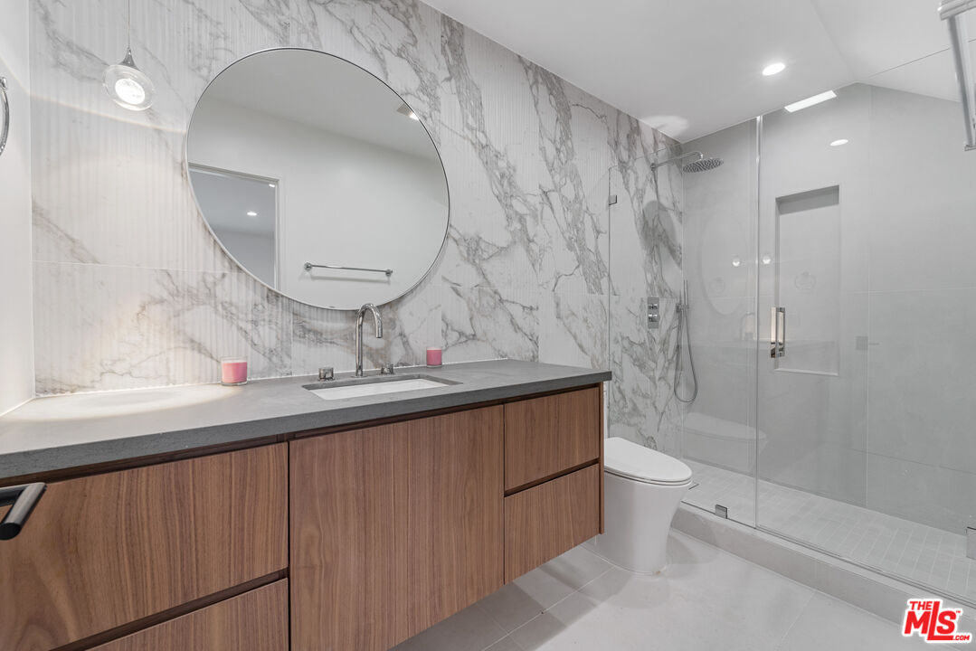 3305 Ocean Front Walk Unit: 1 & 2