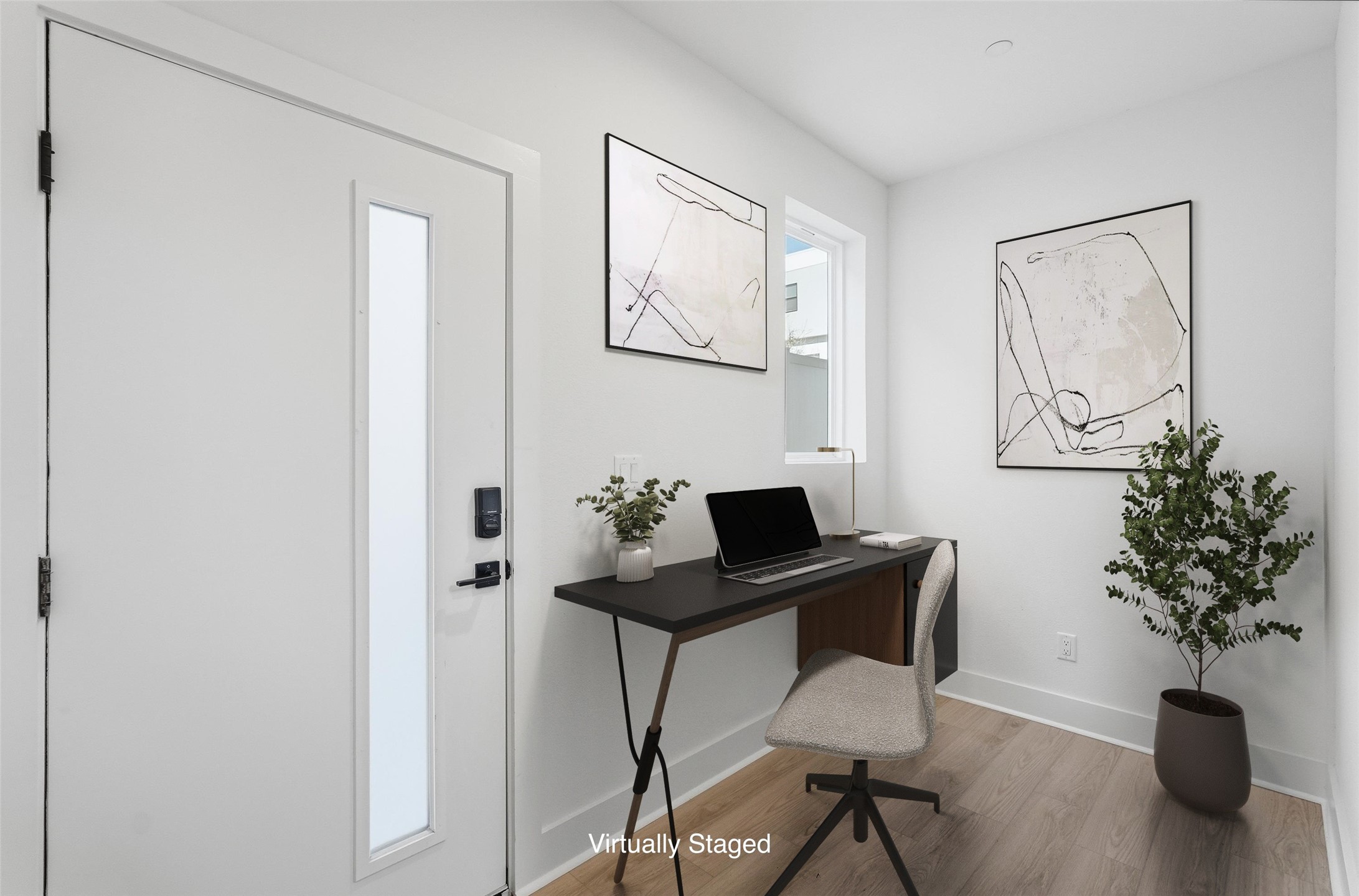 2202 N Carroll Avenue