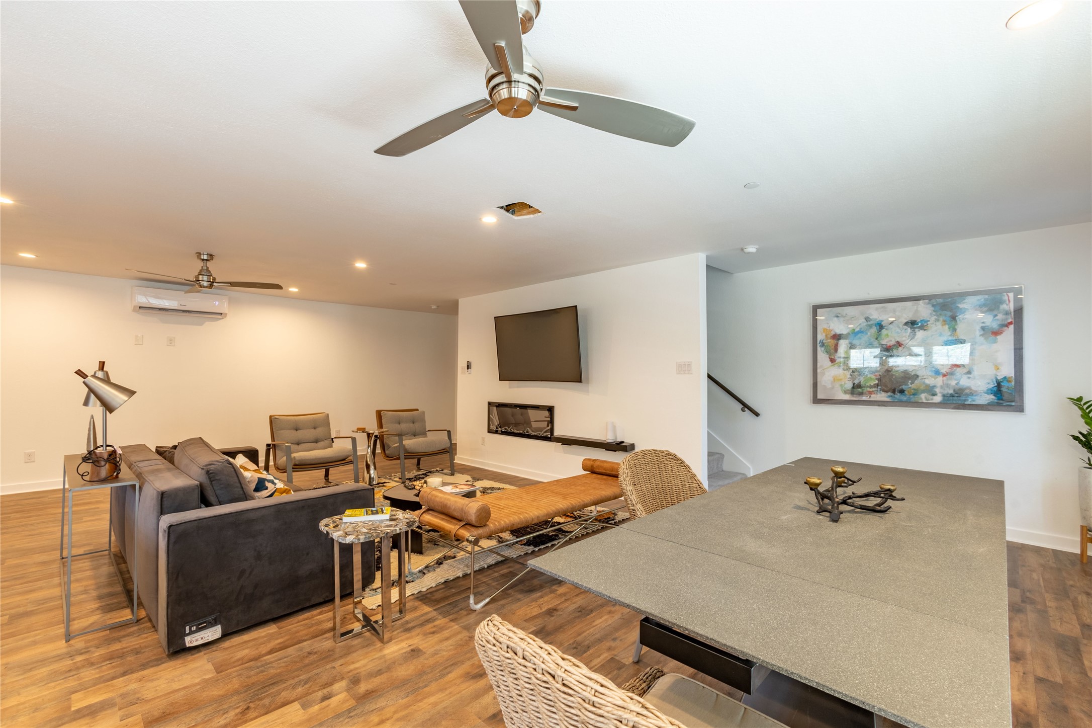2134 Lucas Drive C