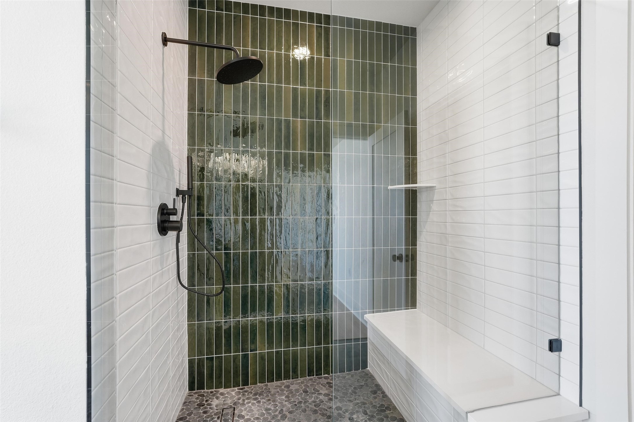 2202 N Carroll Avenue 101