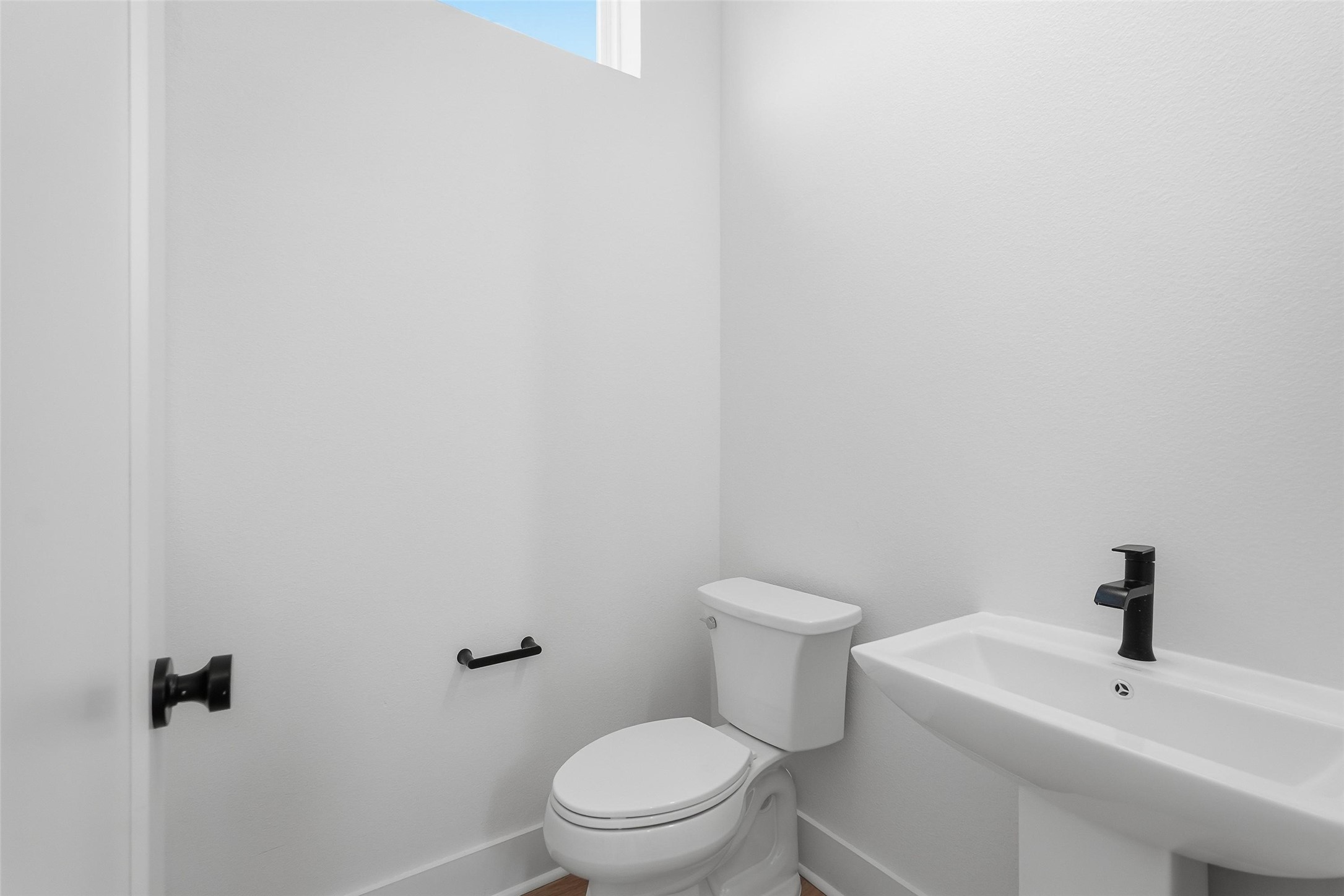 2202 N Carroll Avenue 102