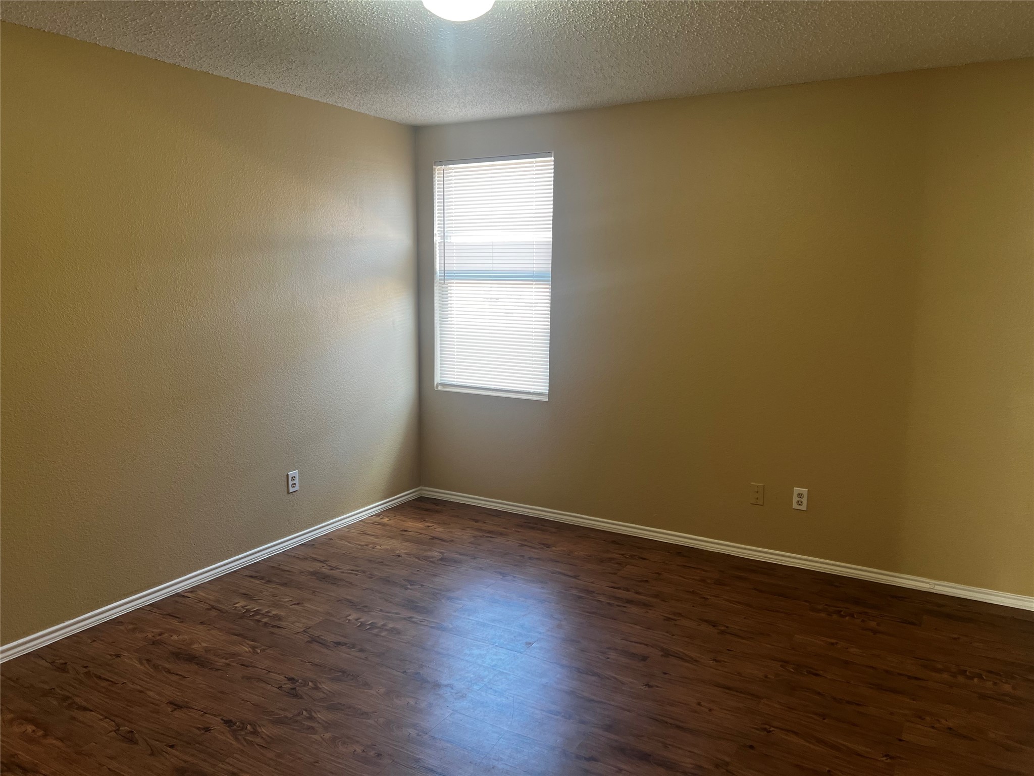 1724 Creek Bend Lane