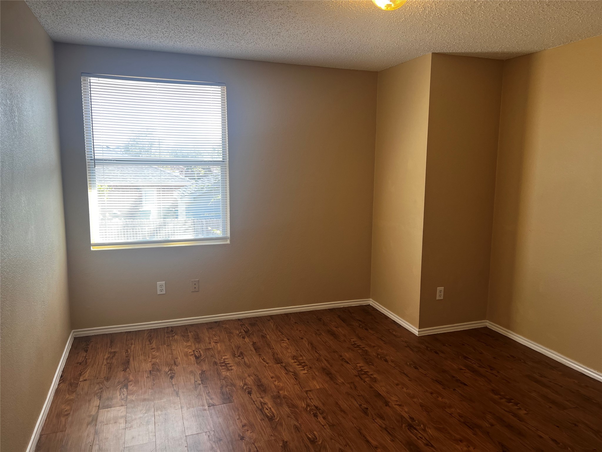1724 Creek Bend Lane