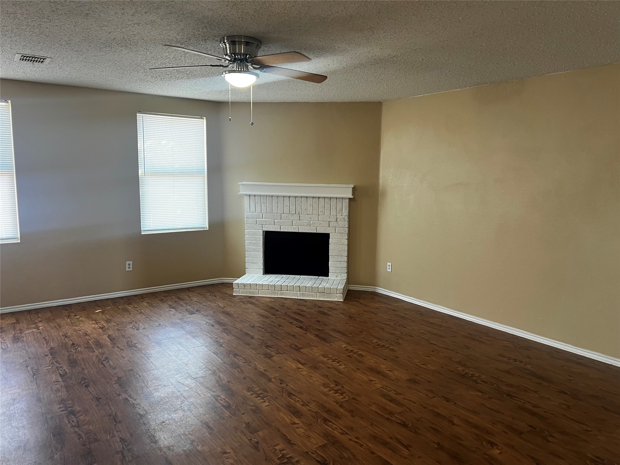 1724 Creek Bend Lane