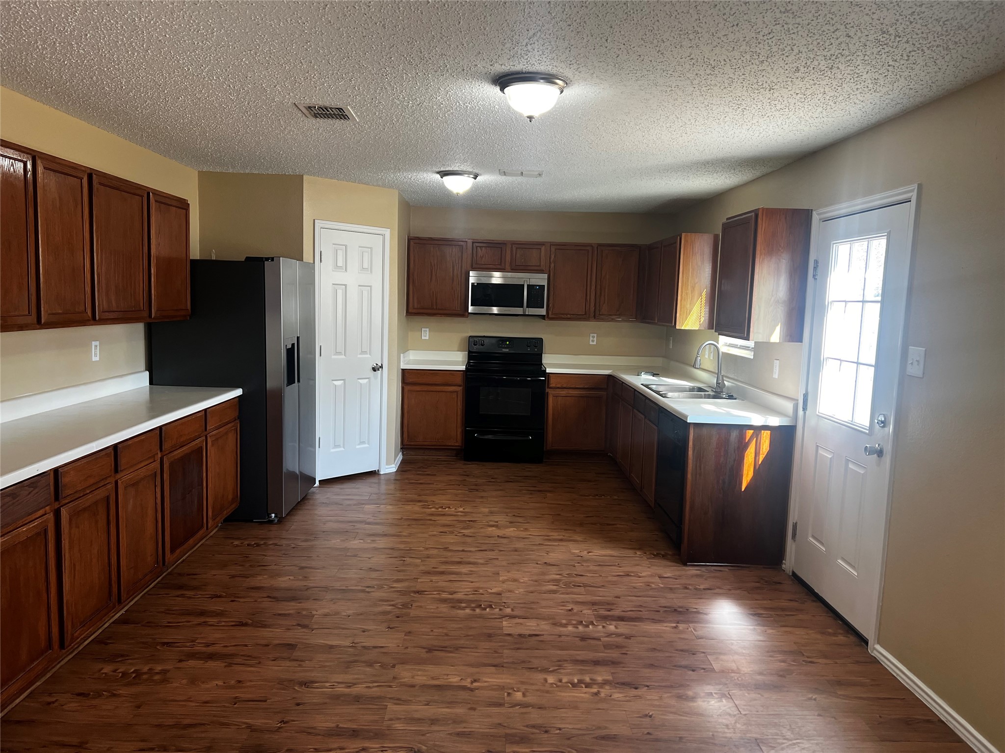 1724 Creek Bend Lane