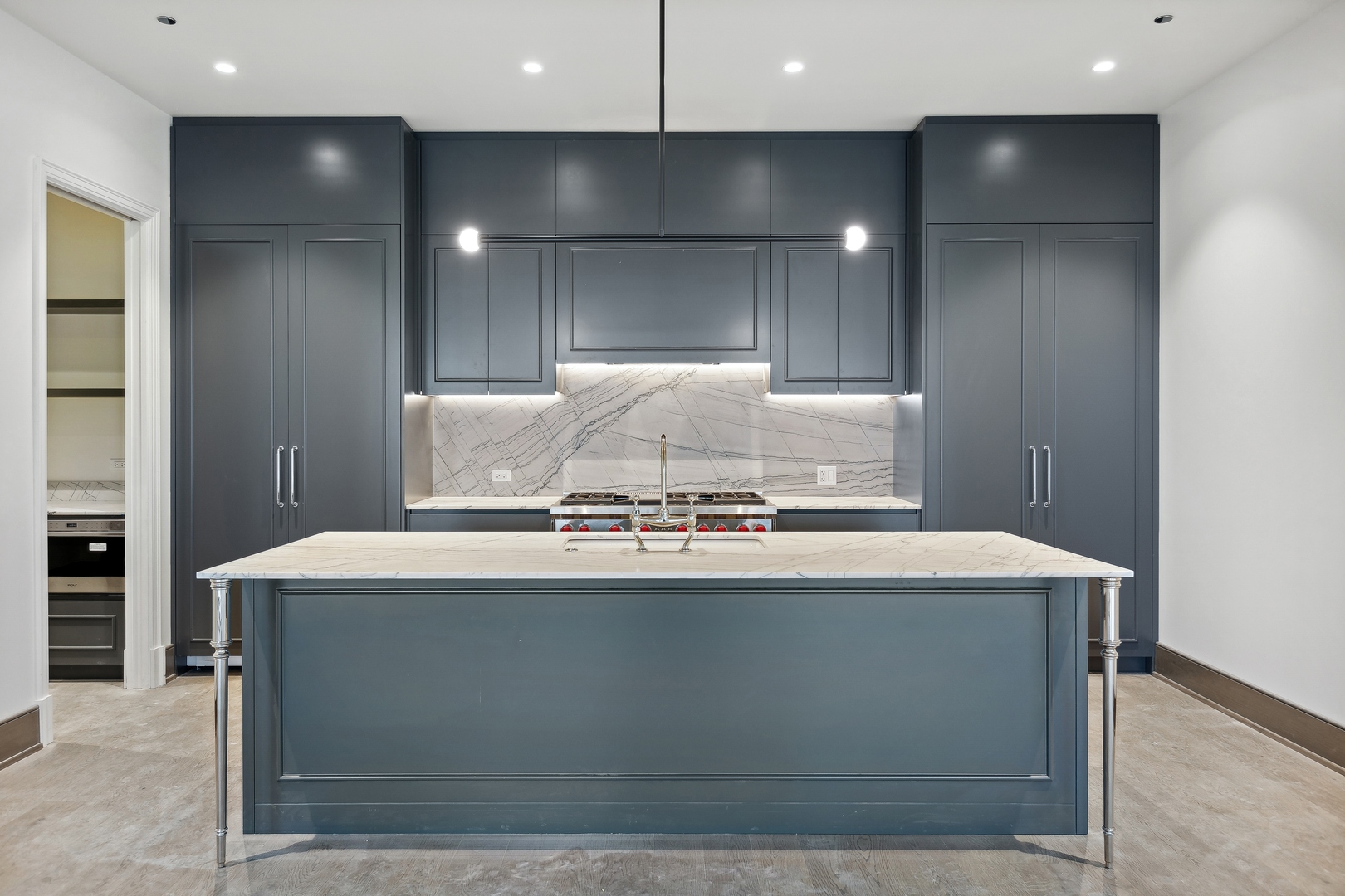 21 N May Street Unit: 304