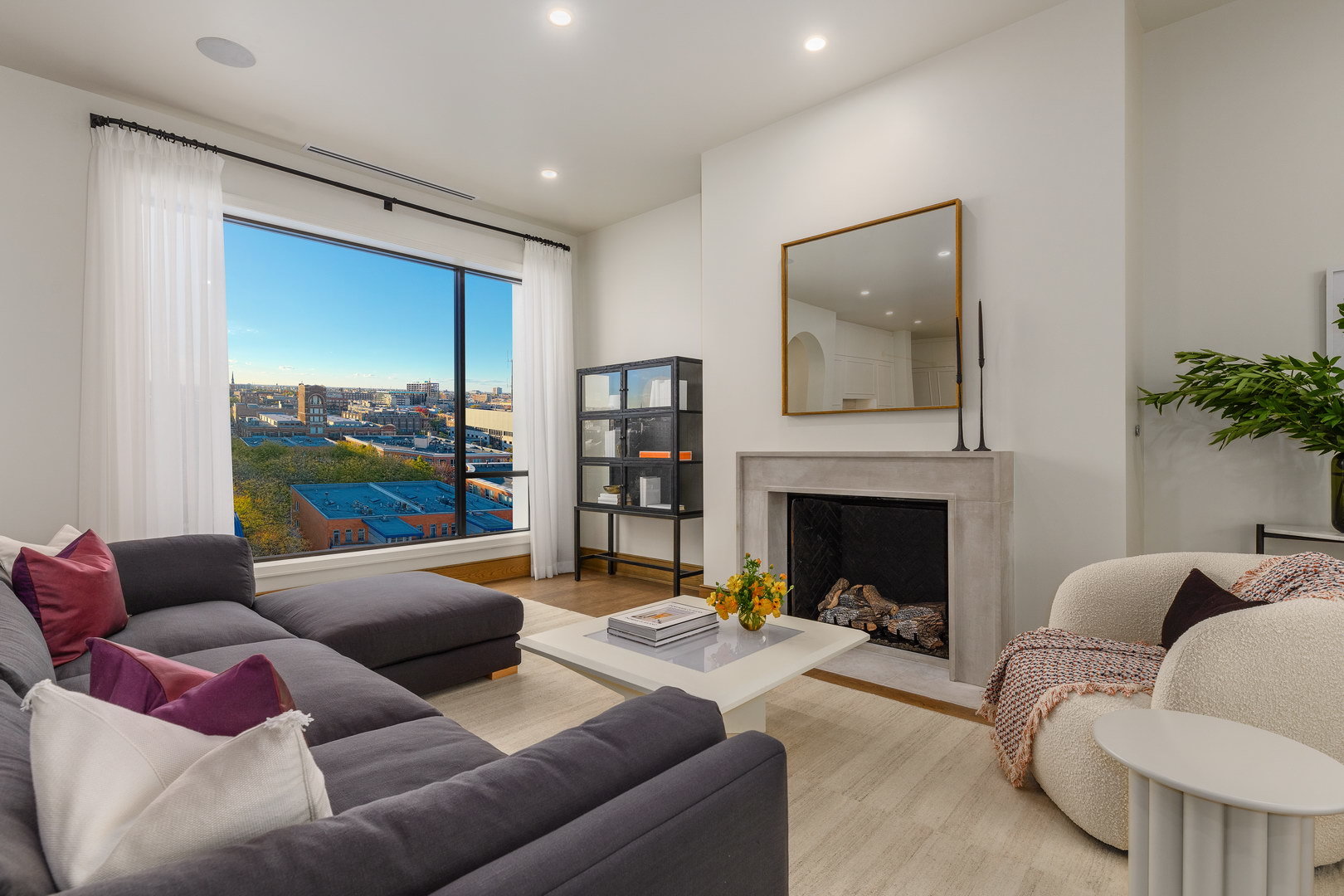 21 N May Street Unit: 1202