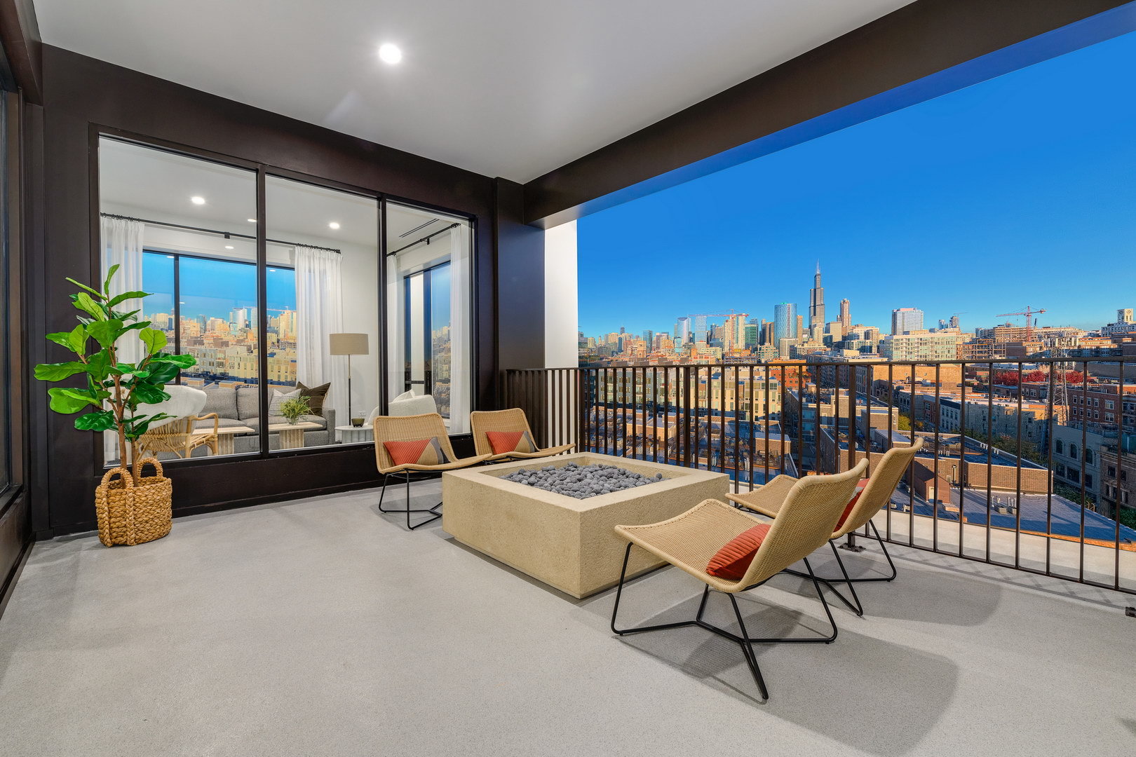 21 N May Street Unit: 1202