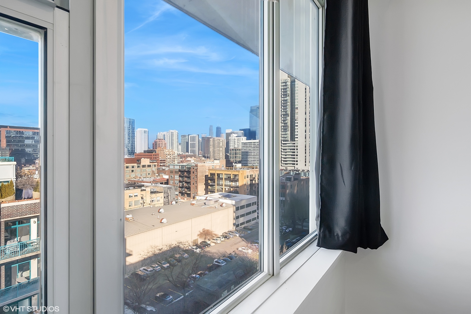 901 W MADISON Street Unit: 1011