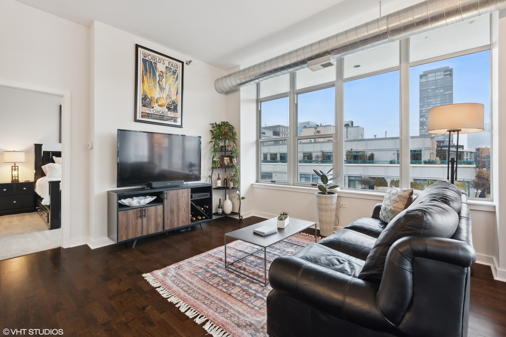 901 W MADISON Street Unit: 1011