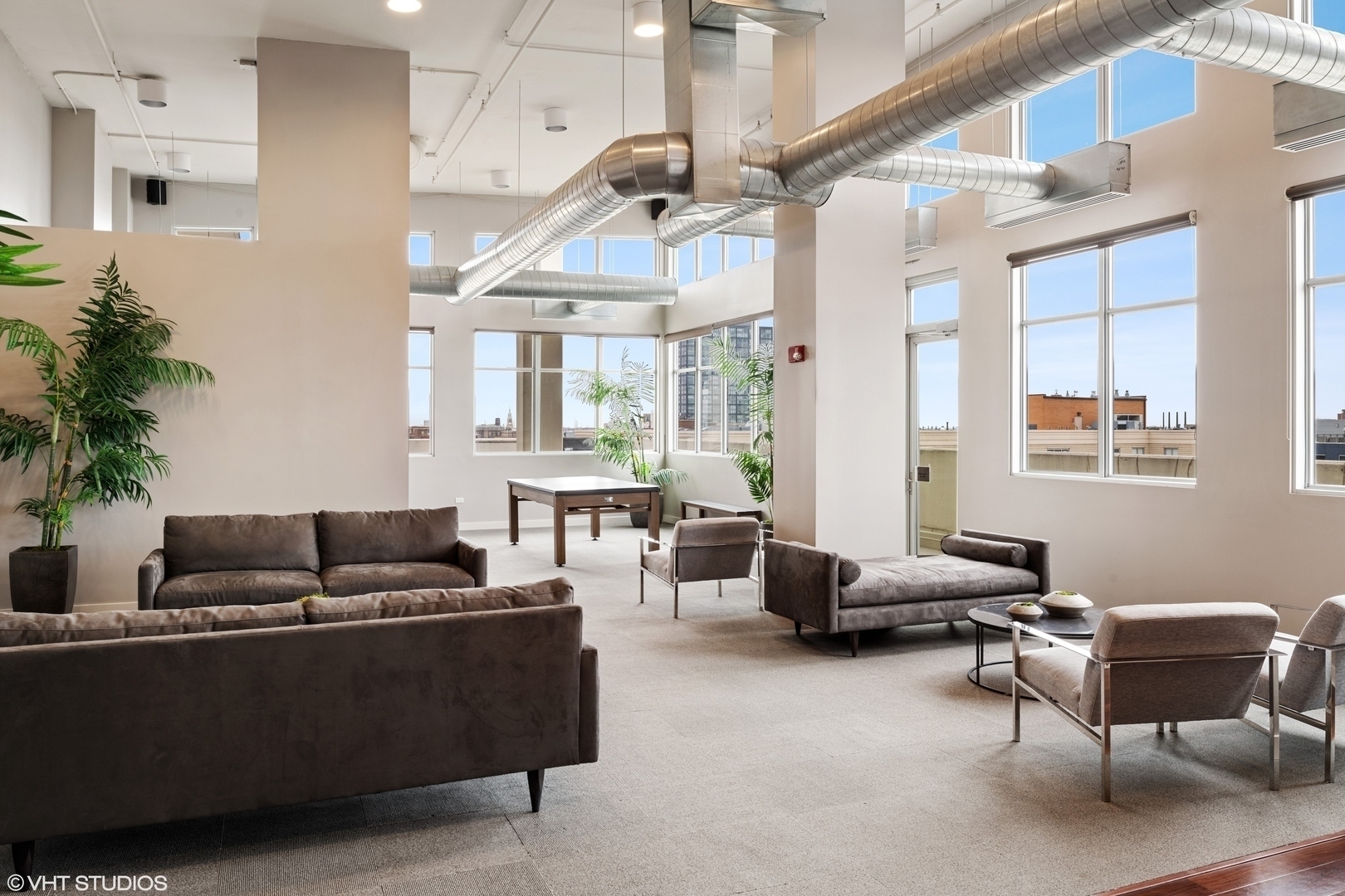 901 W MADISON Street Unit: 1011