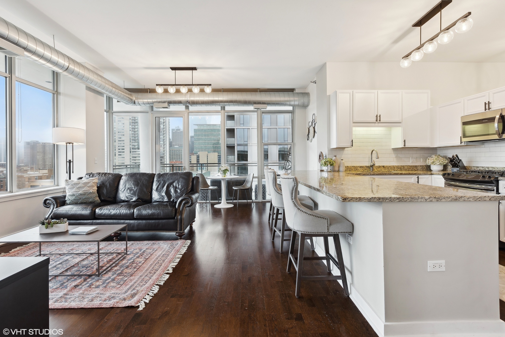 901 W MADISON Street Unit: 1011