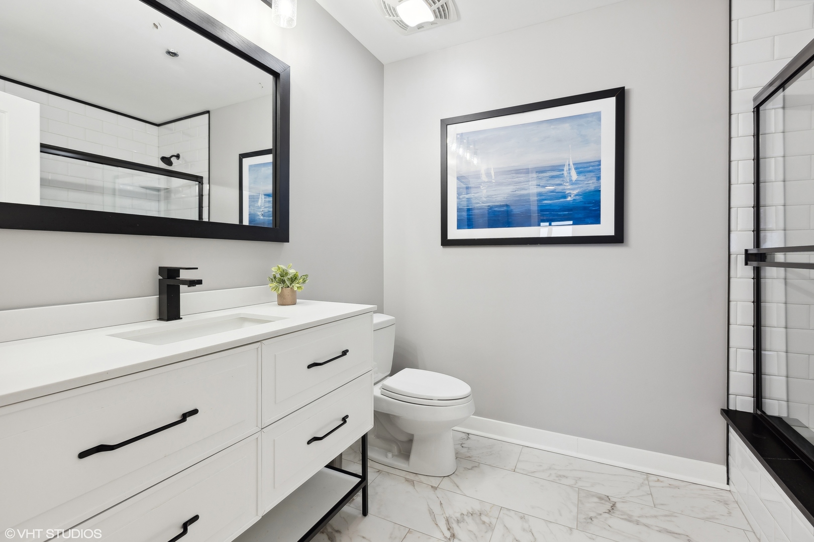 901 W MADISON Street Unit: 1011