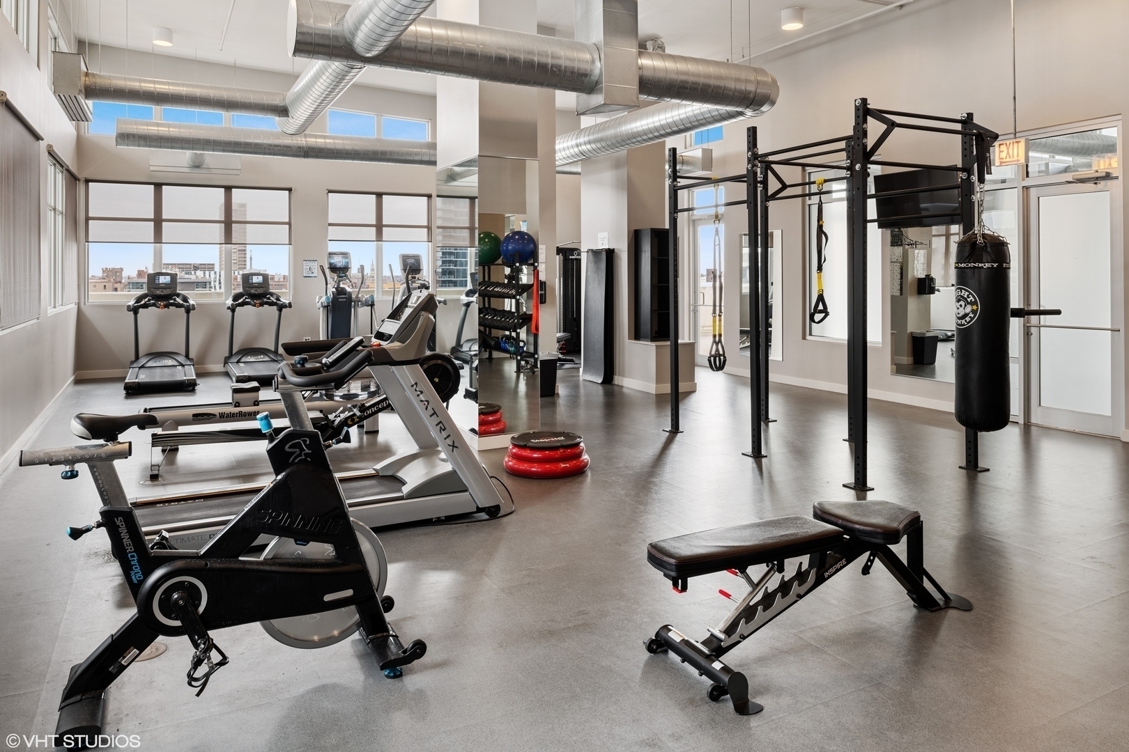 901 W MADISON Street Unit: 1011