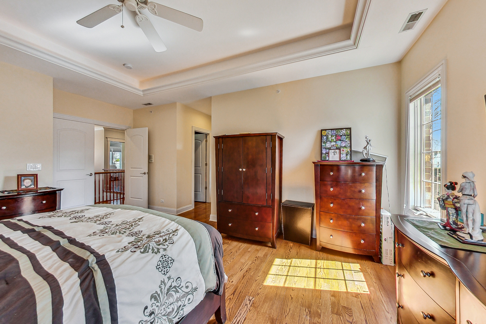 2001 Glenview Avenue