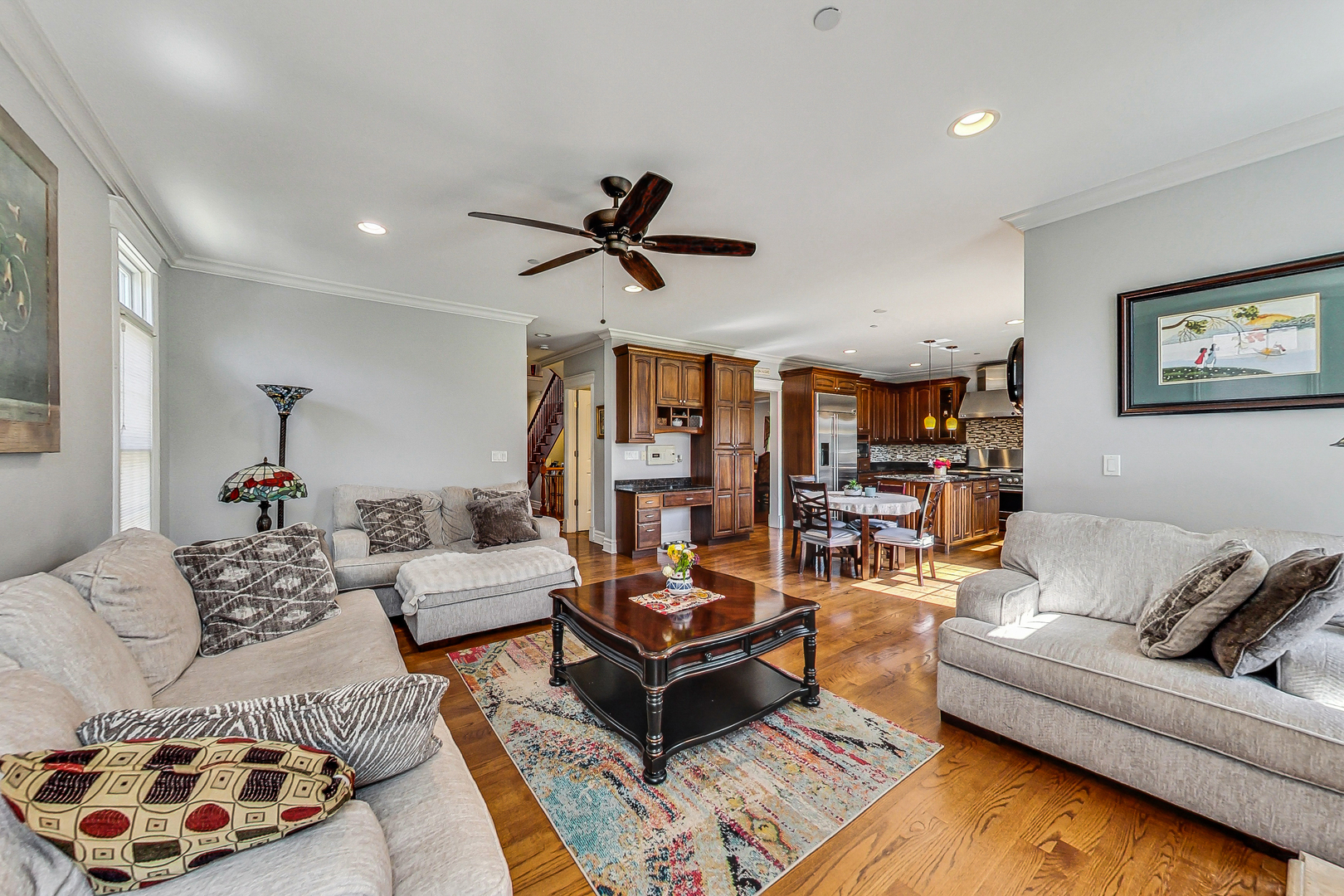 2001 Glenview Avenue