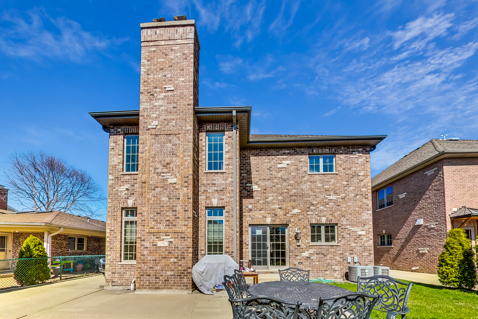 2001 Glenview Avenue