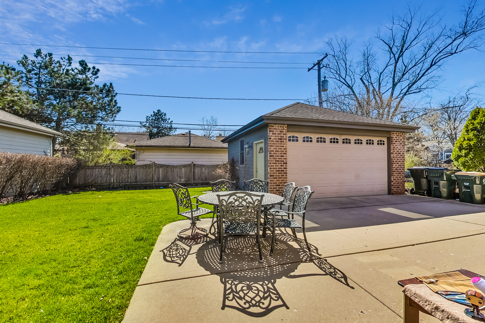 2001 Glenview Avenue