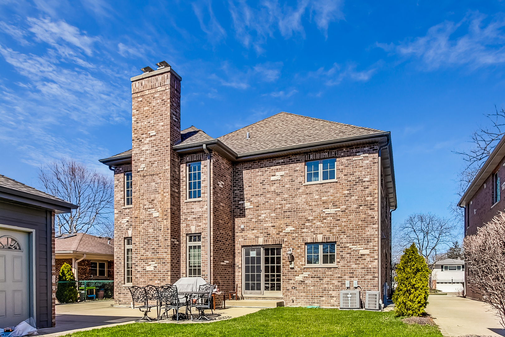 2001 Glenview Avenue