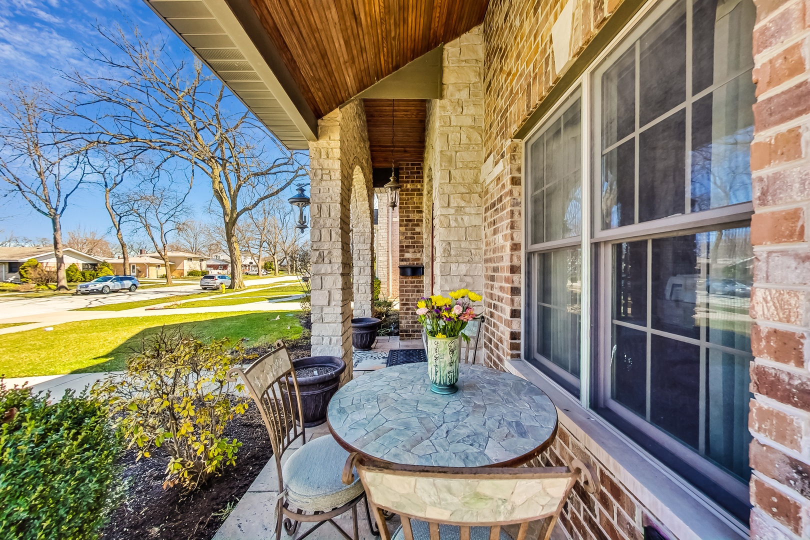 2001 Glenview Avenue