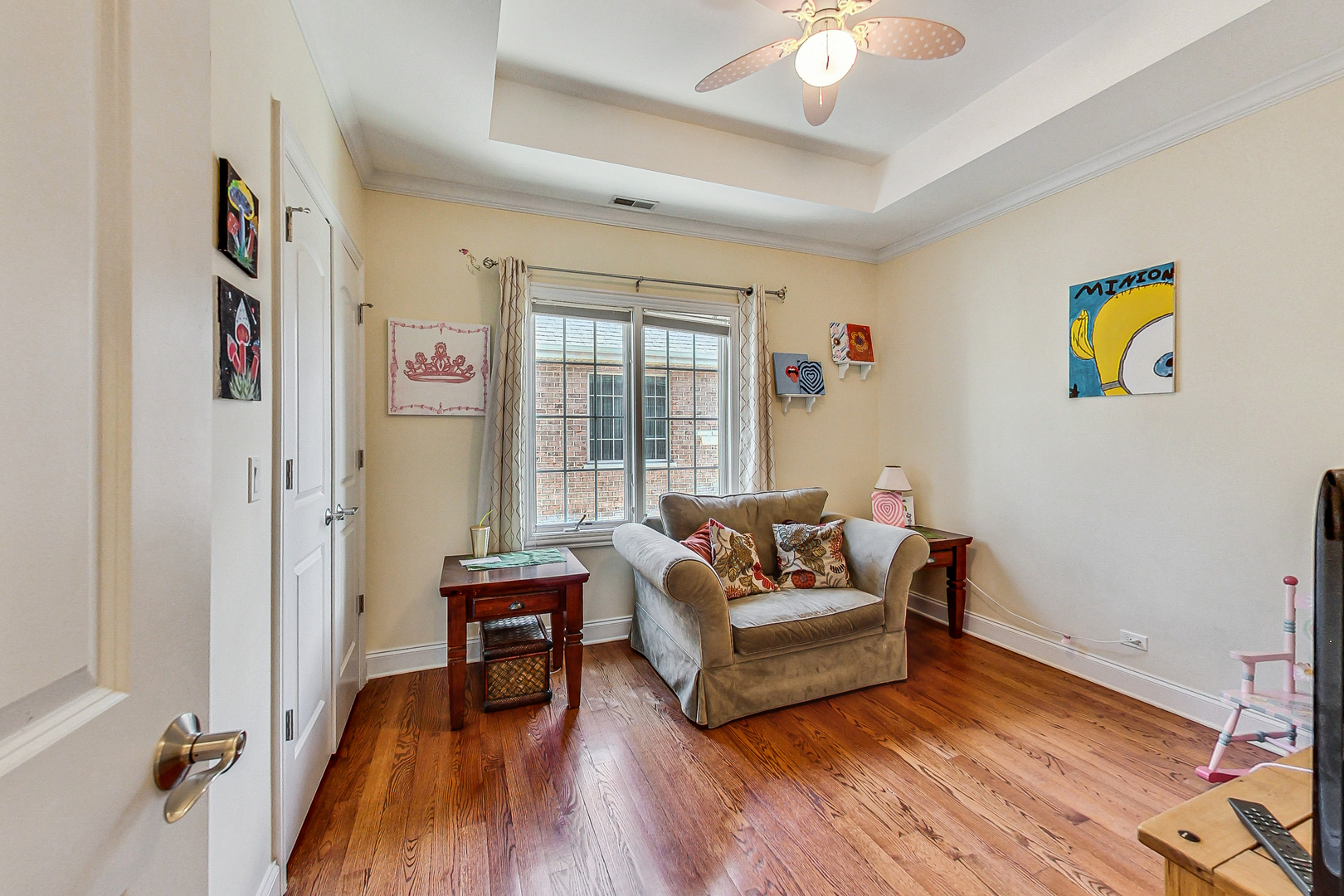 2001 Glenview Avenue