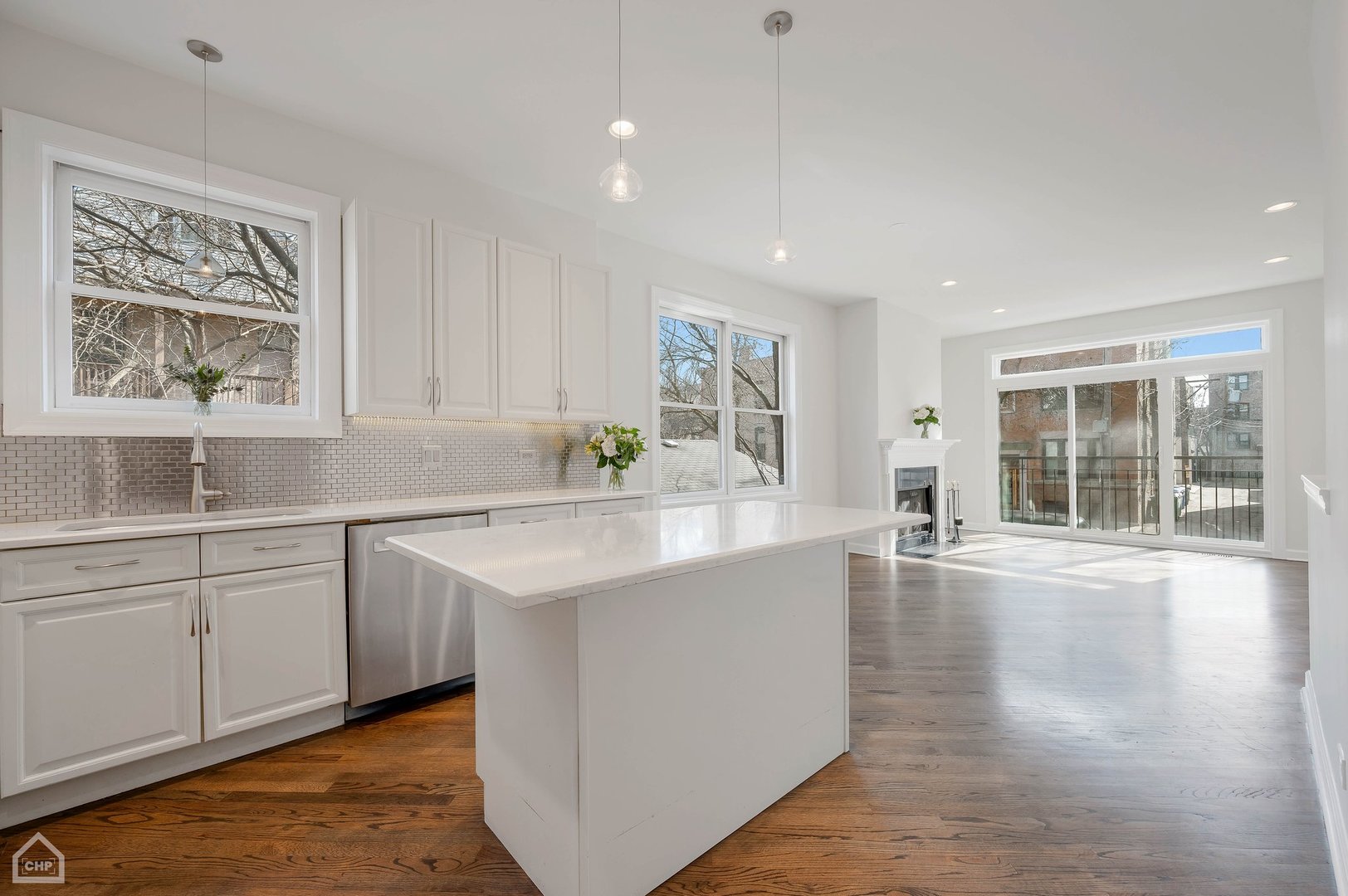 1910 W Potomac Avenue Unit: 1