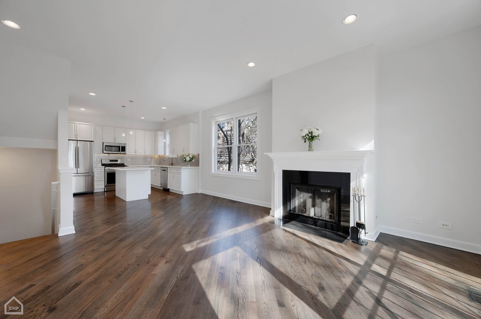 1910 W Potomac Avenue Unit: 1