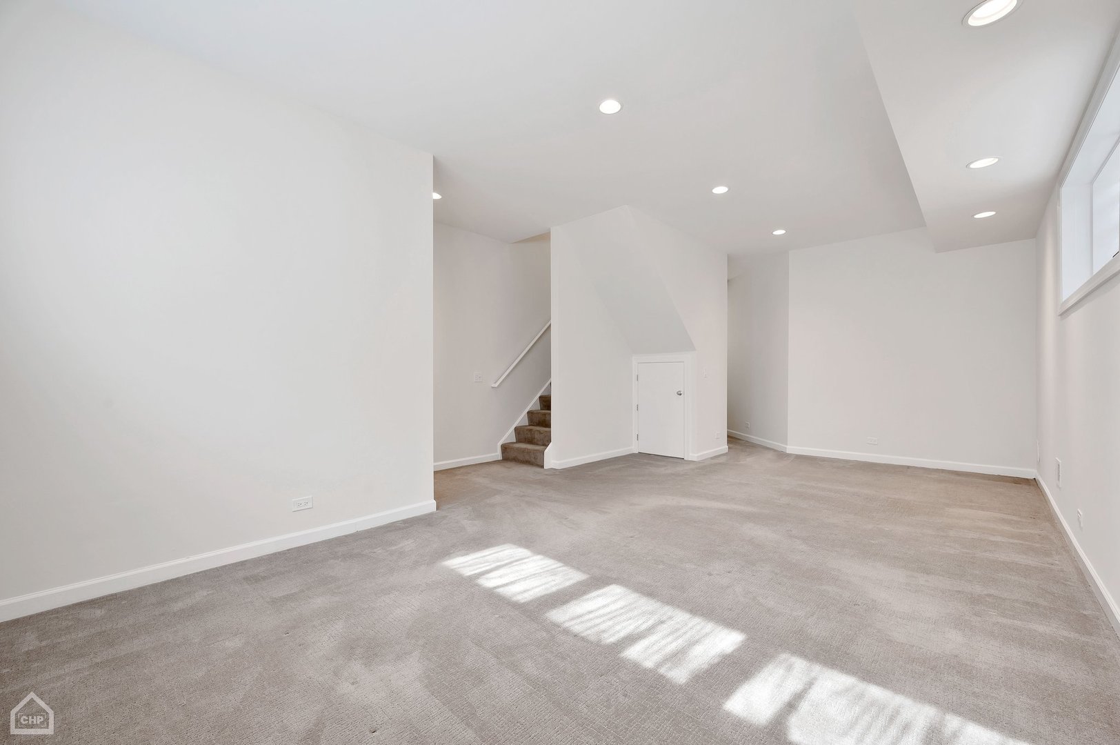 1910 W Potomac Avenue Unit: 1