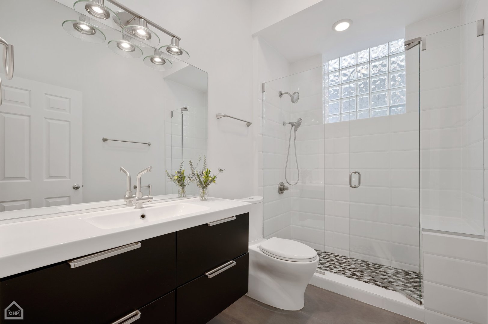 1910 W Potomac Avenue Unit: 1