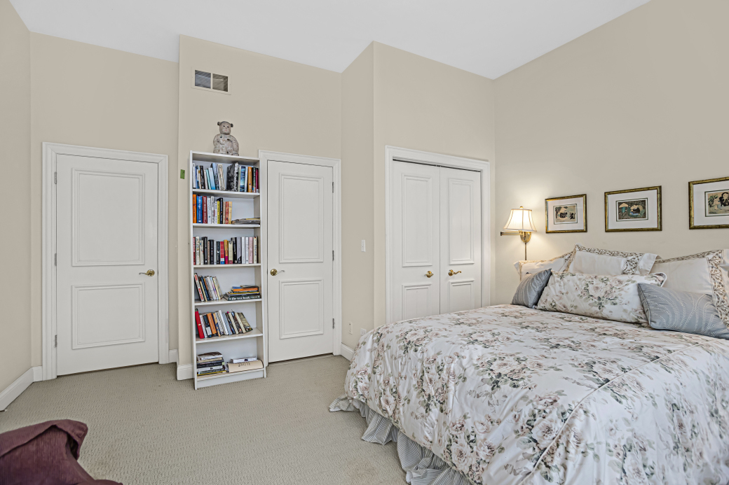 1121 Michigan Avenue