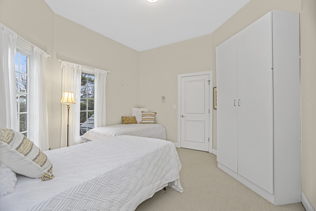 1121 Michigan Avenue