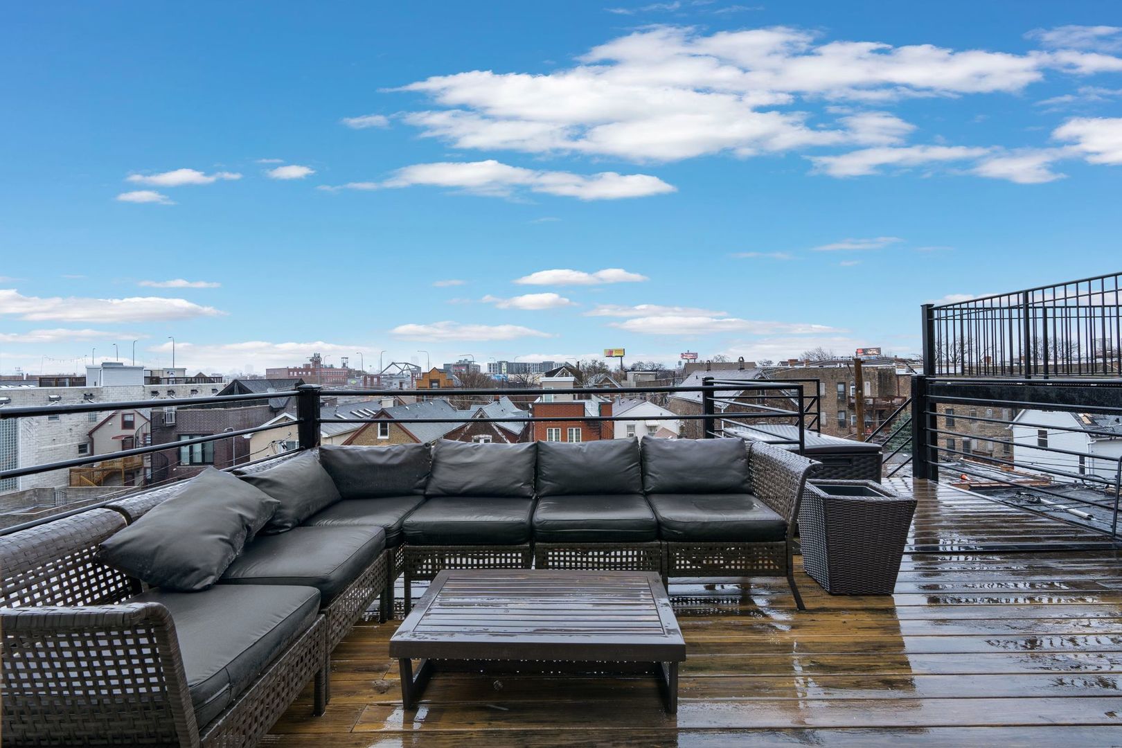 2119 N Damen Avenue Unit: 4