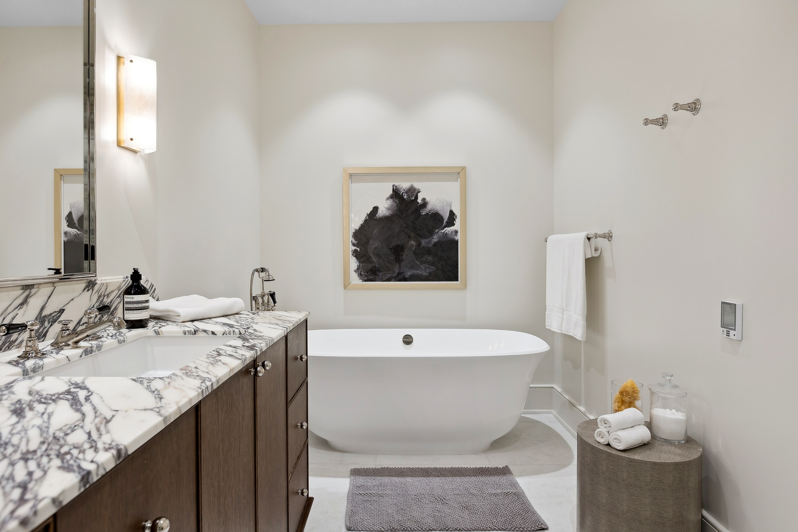21 N May Street Unit: 601