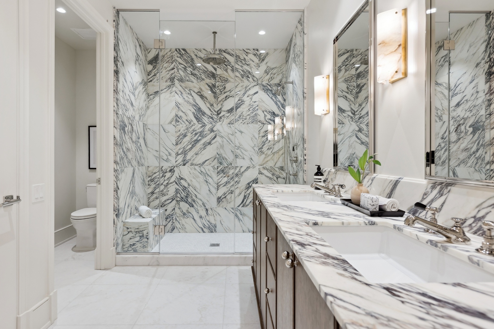21 N May Street Unit: 601
