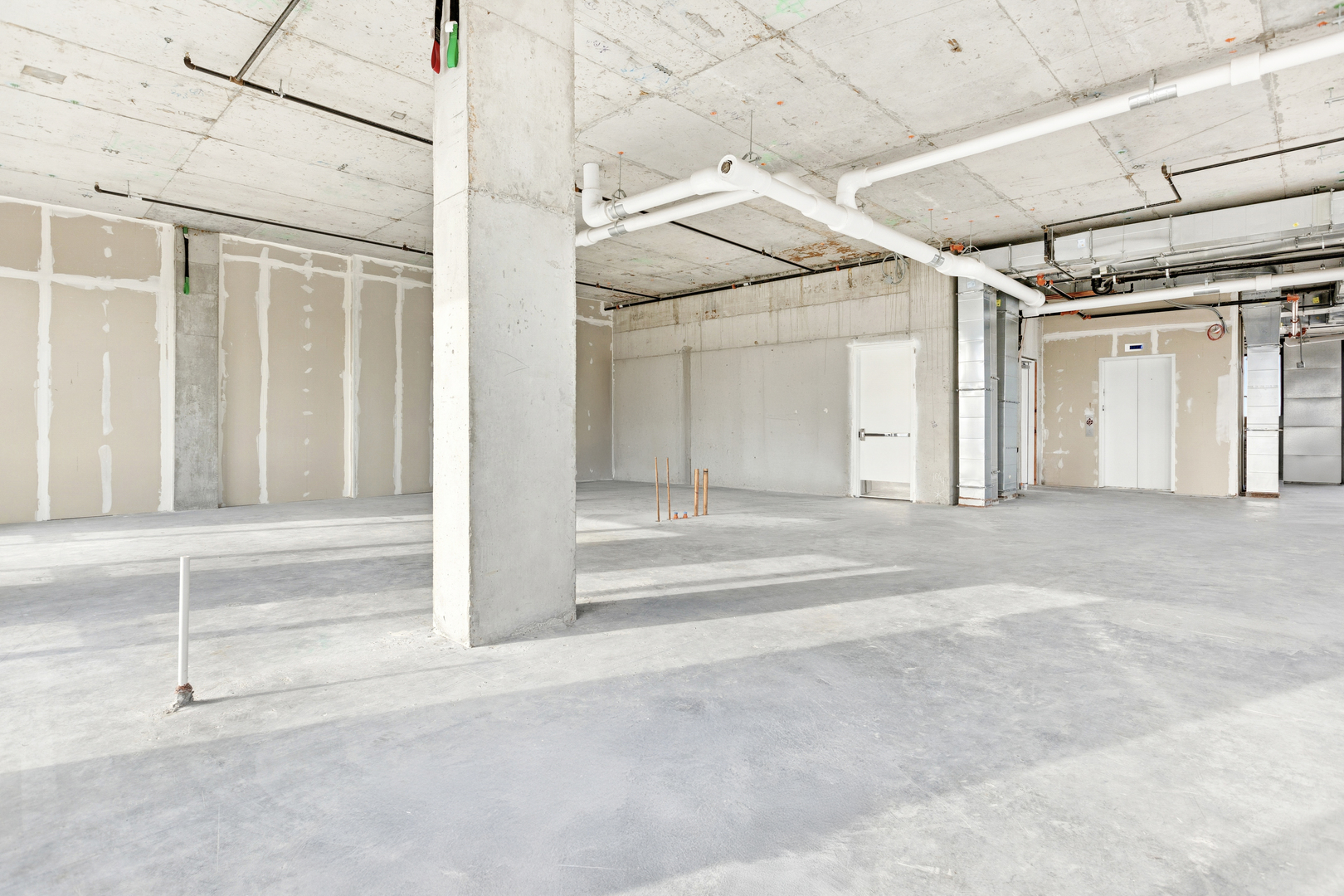 21 N May Street Unit: 1502
