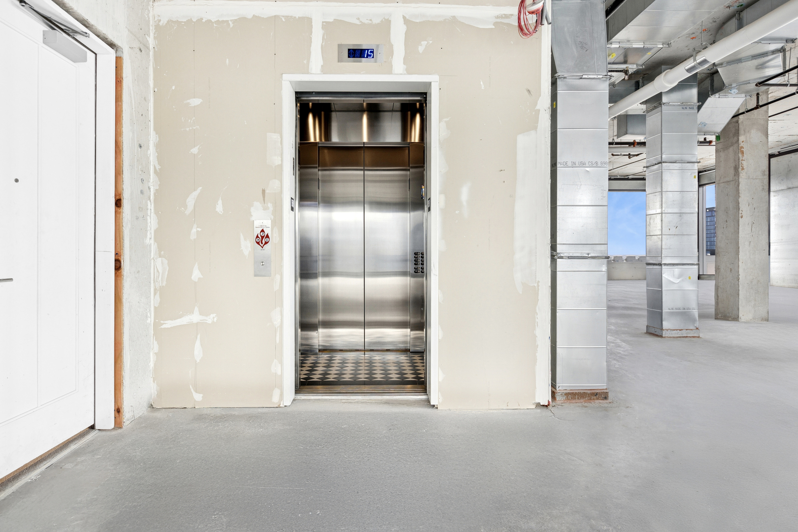 21 N May Street Unit: 1502
