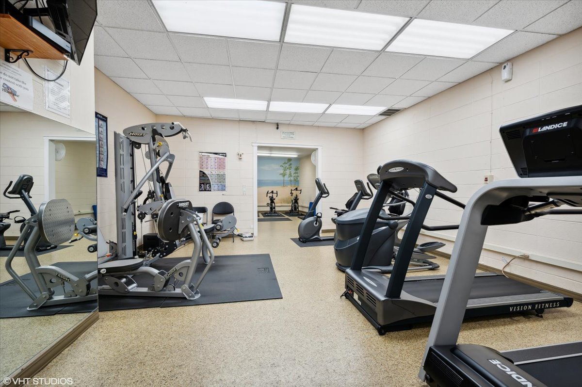 1500 Sheridan Road Unit: 9D