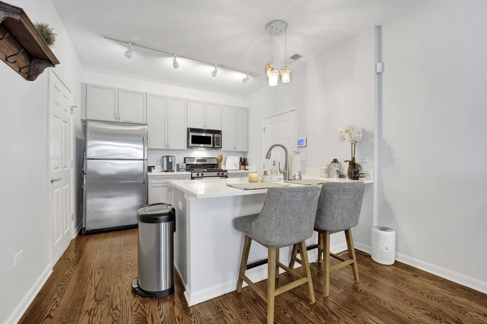 1431 S Halsted Street Unit: 1A